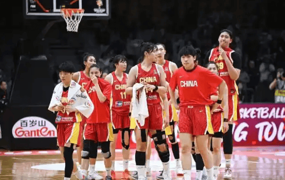 杨力维直言集训弊端引争议，韩旭力挺宫鲁鸣备