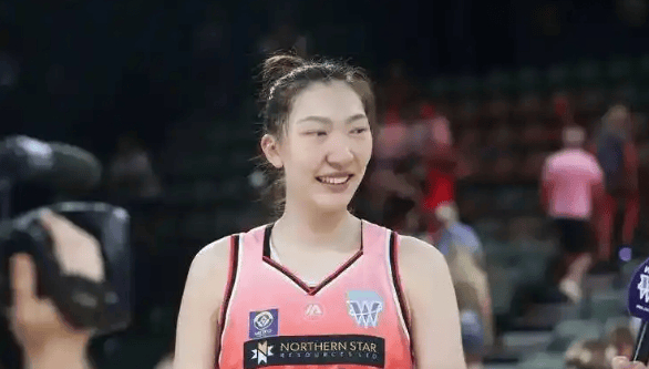 杨力维直言集训弊端引争议，韩旭力挺宫鲁鸣备