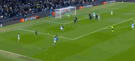 曼城主场遭皇马双杀晋级欧冠八强